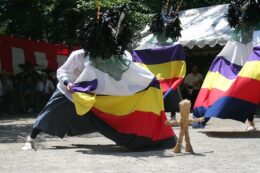 高擶聖霊菩提獅子踊